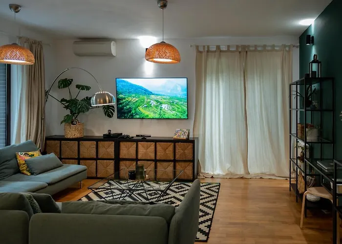 Green Corner Apartment